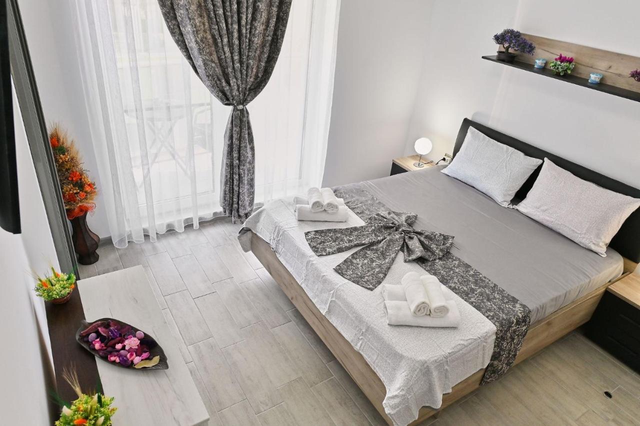 Moon Sea View Apartment - Spa N Pools Resort Mamaia Eksteriør billede